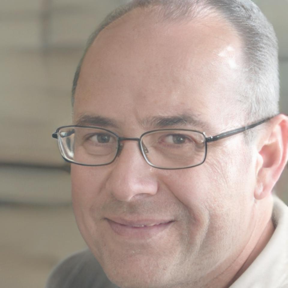 Zander Krishnan, Senior Financial Systems Consultant